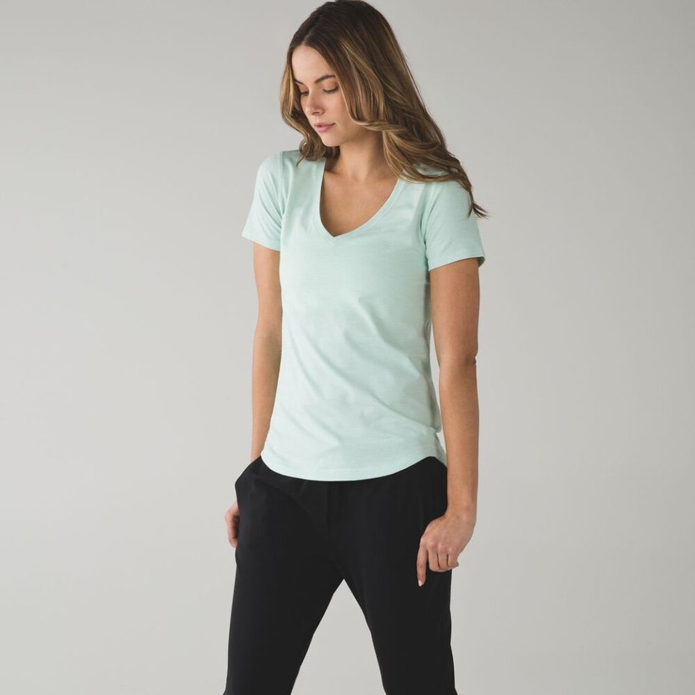 Lululemon What The Sport Tee,Heathered Sea Mist, size 4